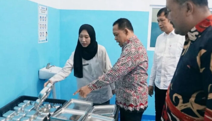 Sekda Magetan Resmikan Dapur MBG di Taman Arum