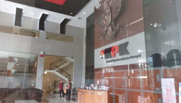 Pegiat Anti Korupsi Laporkan Wabup Jember ke KPK