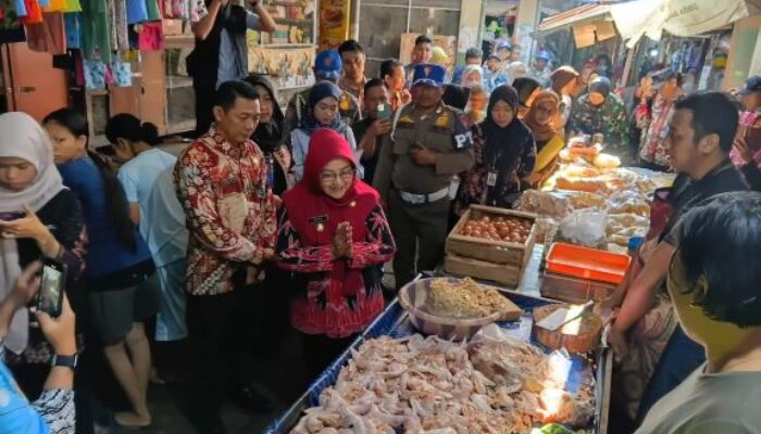 Didampingi Forkopimda Bupati  Magetan Pastikan Stok dan Harga Sembako Jelang Ramadhan