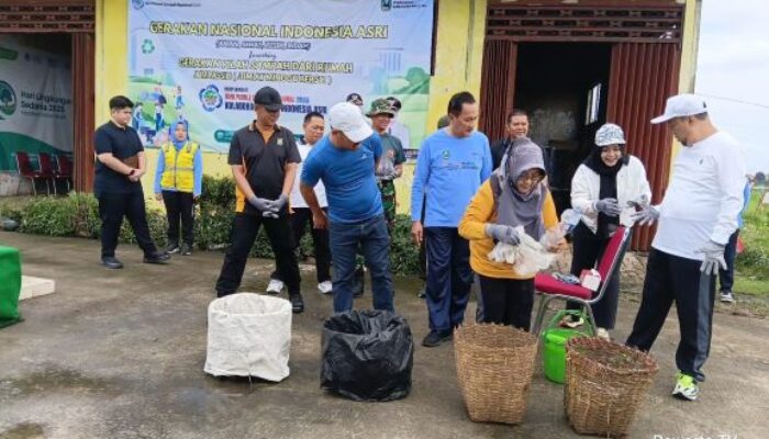 Peringatan Hari Peduli Sampah Nasional,  Bupati Magetan Launching Gerakan Pilah Sampah dan Jumat Bersih
