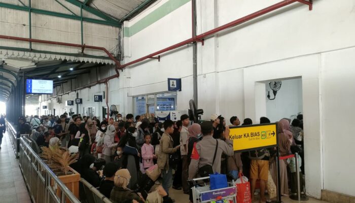 Arus Balik H+5, Daop 7 Madiun Beri Diskon Tarif Eksekutif