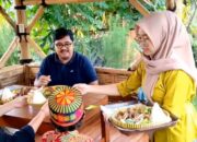 Berburu Kuliner Ramadhan Ayam Goreng Ajang Tampah Lereng Lawu