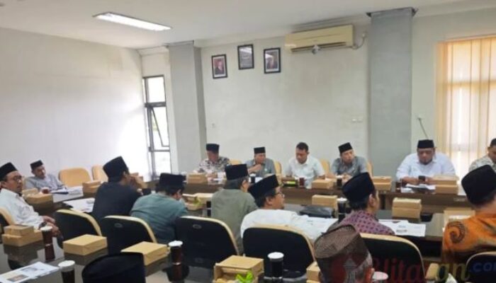 DPRD Kabupaten Blitar Gelar Raker Pembentukan Ranperda, Perkuat Peran Akademisi Pondok Pesantren