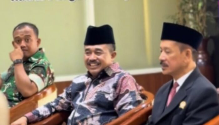 Wakil Ketua I DPRD Kabupaten Blitar, H. M. Rifa’i Menghadiri Pengukuhan Pimpinan Dekopinda Kabupaten Blitar Masa Jabatan 2025–2030