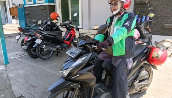 Kisah Perjuangan Susilowati Menjadi Driver Ojol