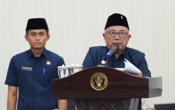 Rapat Paripurna DPRD, Bupati Blitar Sampaikan Pendapat Akhir Laporan Panitia Khusus LKPJ 2025