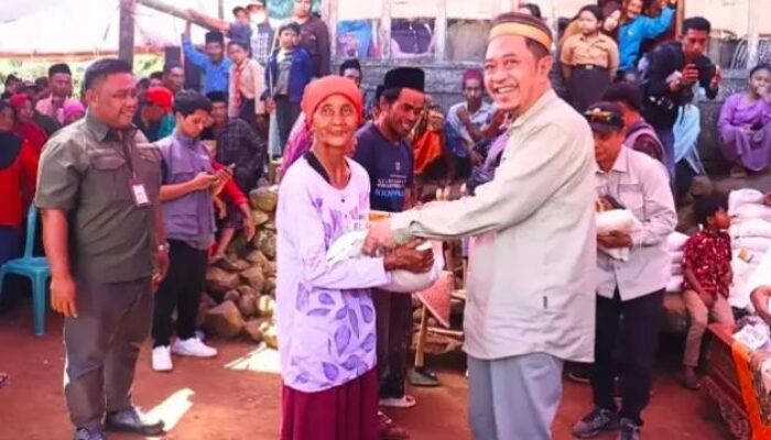 Bupati Bondowoso Dengarkan Keluhan Warga Desa Terpencil