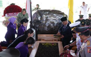 Peringati HUT Ke-61, Lemhannas RI Gelar Ziarah ke Makam Bung Karno: Perkuat Ketahanan Nasional Menuju Indonesia Emas 2045