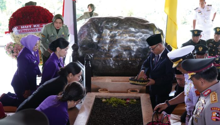 Peringati HUT Ke-61, Lemhannas RI Gelar Ziarah ke Makam Bung Karno: Perkuat Ketahanan Nasional Menuju Indonesia Emas 2045