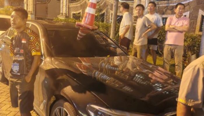 Mobil BMW Salah Parkir di Depan Shanghai Park, Mau “Didenda” 200 Juta
