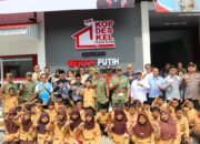 Asrenum Panglima TNI Tinjau Kesiapan KDKMP di Blitar, Tekankan Sinergitas BUMN dan TNI untuk Ekonomi Rakyat