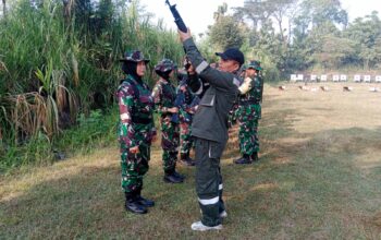 Asah Kemampuan Tempur, Personel Kodim 0808/Blitar Gelar Latmen Senjata Ringan Semester I Tahun 2026