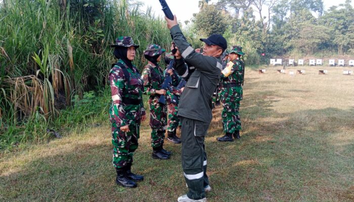 Asah Kemampuan Tempur, Personel Kodim 0808/Blitar Gelar Latmen Senjata Ringan Semester I Tahun 2026