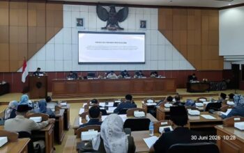 Rapat Paripurna DPRD Kabupaten Madiun Dengan Agenda Jawaban Bupati Atas Pandangan Umum Fraksi-fraksi