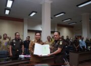 Perkuat Tata Kelola Aset Daerah, Kajari Serahkan Aset  Hasil Perkara Tindak Pidana Korupsi Ke Pemkot Madiun