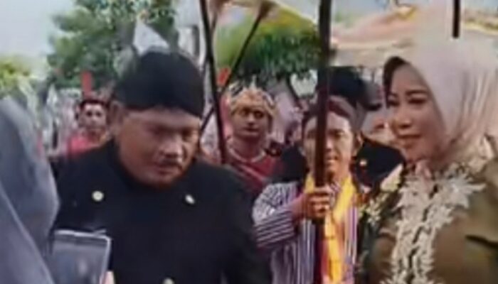 Ribuan Warga Padati Kirab Boyong Nayoko Projo, Nganjuk Rayakan 146 Tahun Perpindahan Ibu Kota dengan Semangat “Hambangun Projo”