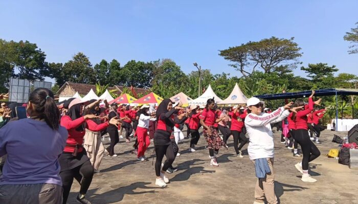 Peringatan Bulan Bung Karno, DPC PDI Perjuangan Magetan  Gelar Aksi Sosial Maroton, Senam, Pagelaran Budaya Hingga Diskusi