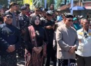 Anggota Komisi IV DPRD Kabupaten Blitar, Suratun Nasikhah Hadiri Upacara Adat Larung Sesaji Pantai Serang
