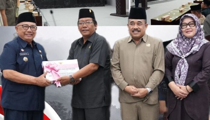 Supriadi Pimpin Rapat Paripurna DPRD Kabupaten Blitar digelar di Ruang Graha Paripurna DPRD