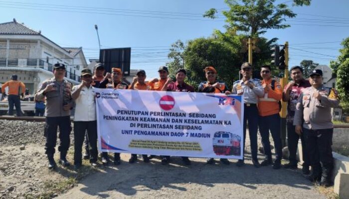 KAI Daop 7 Madiun Tutup Perlintasan Sebidang Liar di Kabupaten Blitar