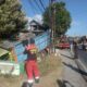 Hindari Penyeberang Misterius, Sebuah Truk Tabrak Gerobak Nasgor dan Nyungsep ke Sungai di Ponorogo