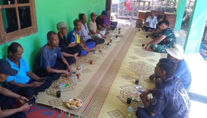 Ngopi Bareng Warga, Satgas TMMD Ke-129 Bulu Lor Ponorogo Tuai Pujian