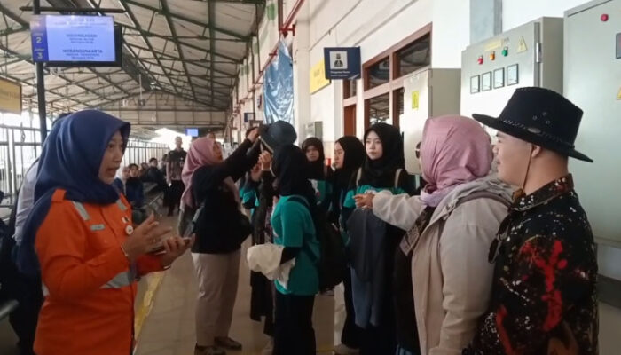 KAI Daop 7 Madiun Beri Pengalaman Naik Kereta Gratis dan Wadah Aksi Bakat Anak Disabilitas