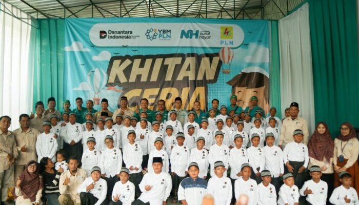 Kolaborasi Nurul Hayat dan YBM PLN Bojonegoro Gelar Khitan Ceria untuk 65 Anak Dhuafa
