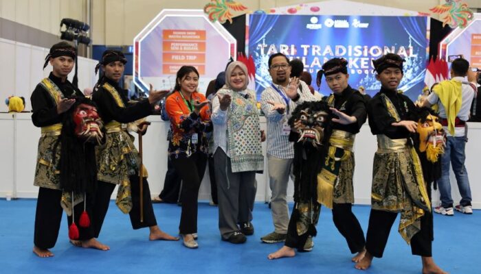 Pencak Silat dan Dongkrek Tampil Memukau di APKASI Otonomi Expo 2026