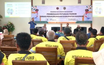 Dorong Pelayanan Profesional, Dishub Kabupaten Madiun Bina 67 Juru Parkir