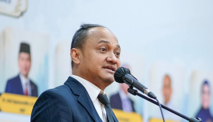 Kabinet Gemuk: Apakah Semakin Banyak Pejabat, Semakin Kuat Pemerintahan?