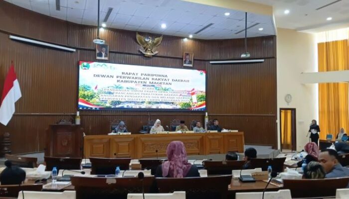 Rapat Paripurna DPRD Kabupaten Magetan Agenda Pandangan Umum Fraksi Terhadap Raperda APBD Tahun Anggaran 2027