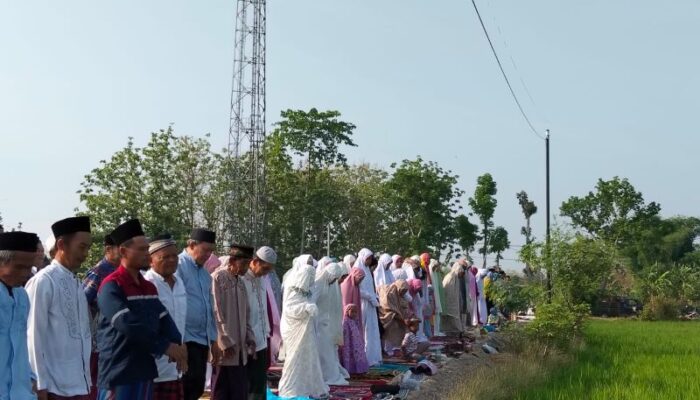 Kemarau Panjang, Pemdes Sidorejo Masyarakat dan Pesantren Gelar Salat Istisqa Bersama Warga